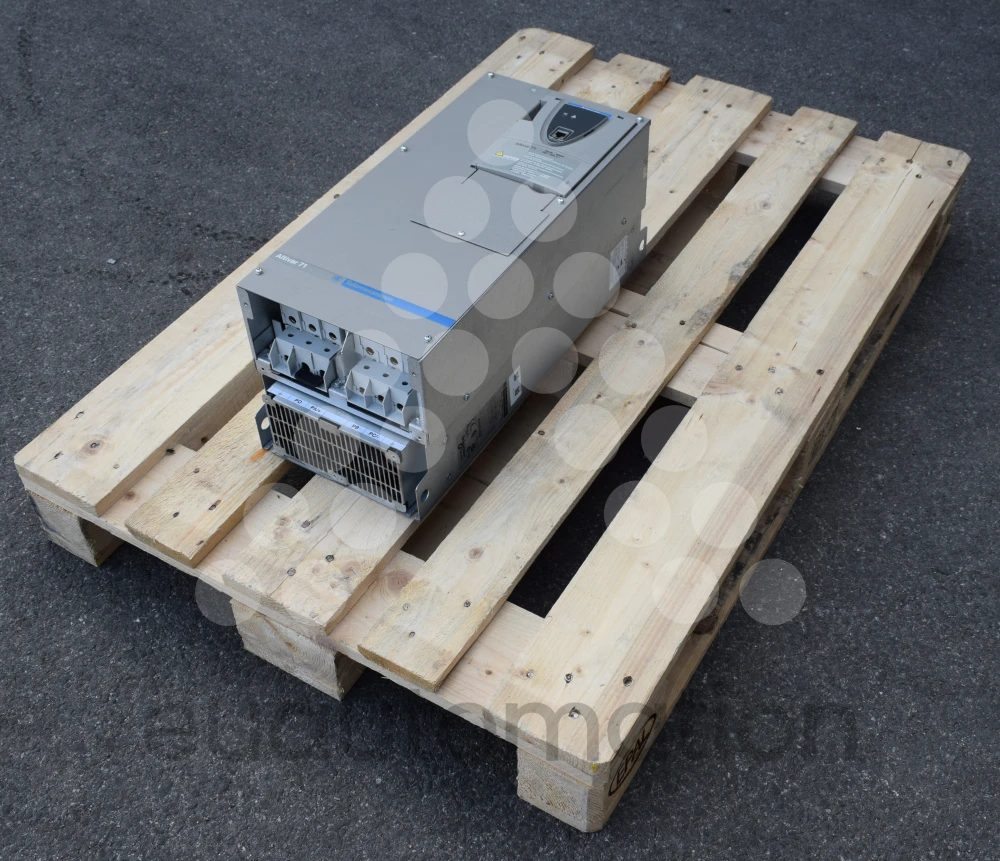 ATV71HD30N4